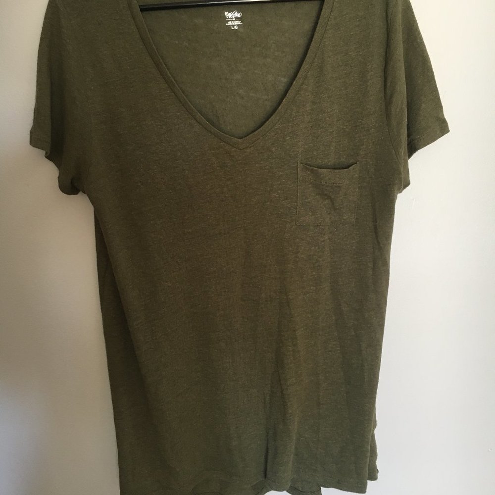 Mossimo Green V-Neck T-Shirt, Size L